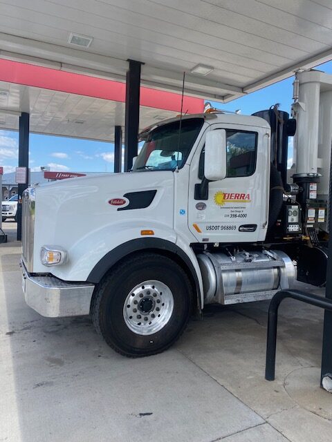 vacuum pump truck grease trap service chicago rotated
